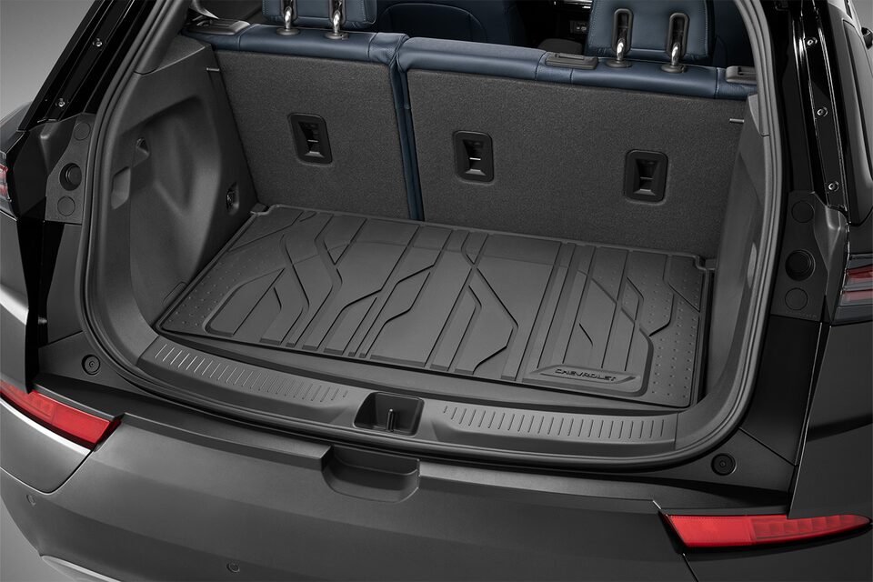 Tapete vinil para cajuela negro con logo Chevrolet