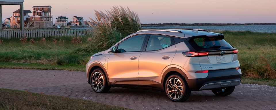 Chevrolet Bolt EUV, SUV eléctrica incluye rieles de techo y faros con control automático de encendido y apagado