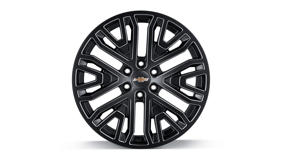 Rin en aluminio de 22 pulgadas negro con detalles en plata para tu camioneta Chevrolet Silverado Turbo 2025