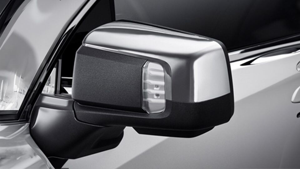 Cubierta de espejo cromada para Chevrolet Silverado Turbo 2025, camioneta de trabajo